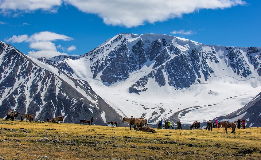 Adventures in Altai Tavan Bogd Mountain Tour Mongolia